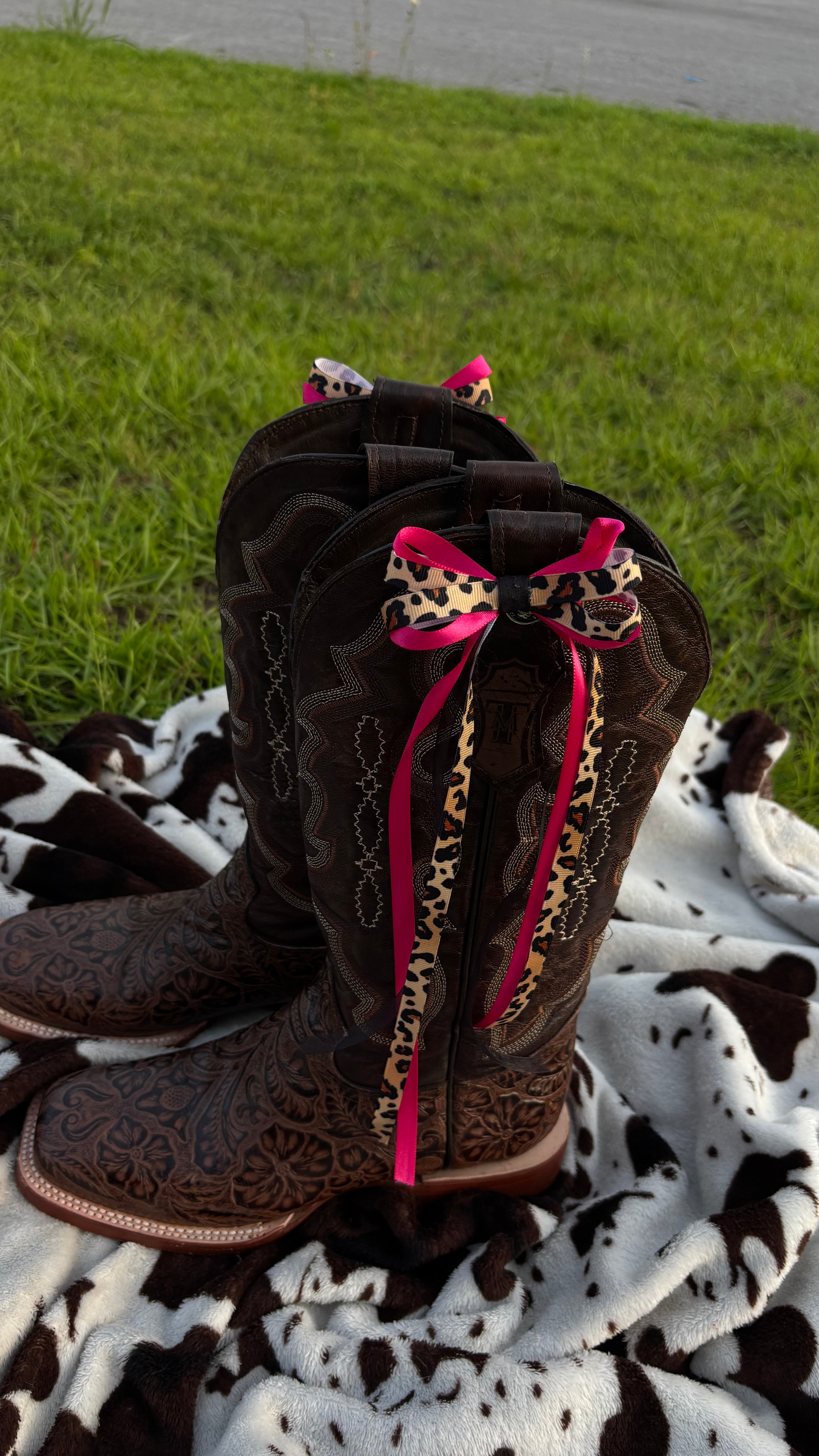 Inner Feline Boot Bows